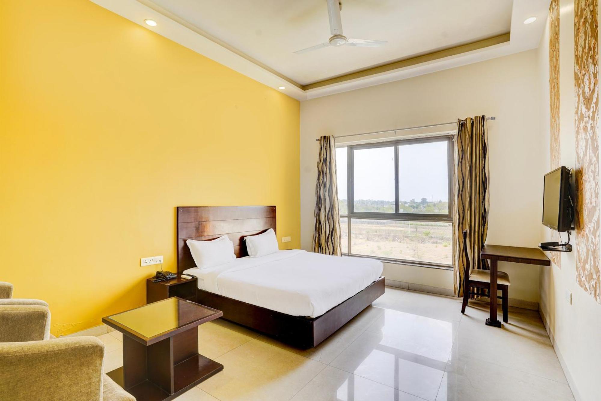 Hotel Amrit Manthan Chittorgarh 外观 照片